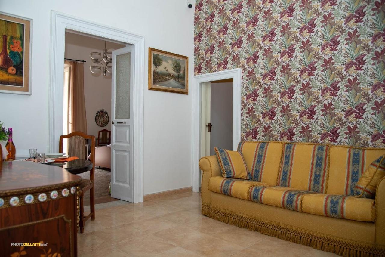 Victoria Suite Casa Vacanza Tarento Exterior foto